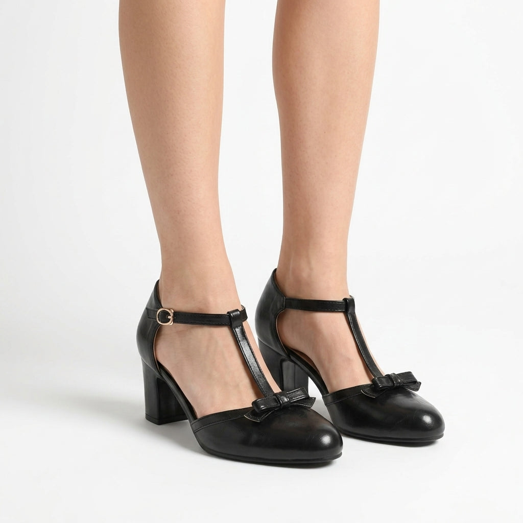 Women’s Classic Low-Key Walking Heels With Refined Silhouette