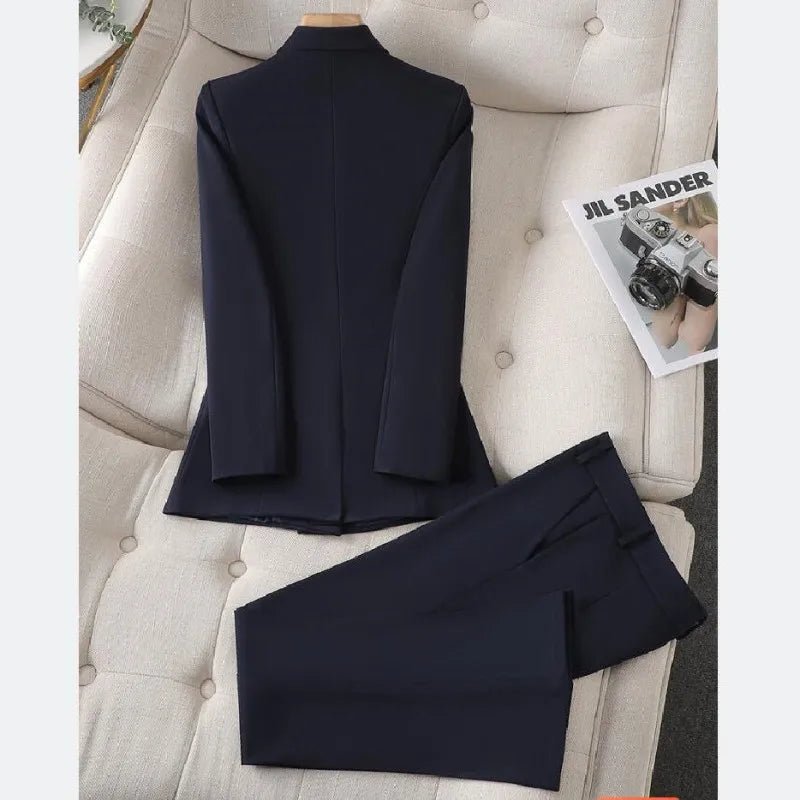 Kailani | Elegancki garnitur - Kup online w Loafis
