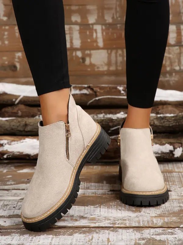 Modne, jednokolorowe, ortopedyczne botki damskie - Kup online w Zorah