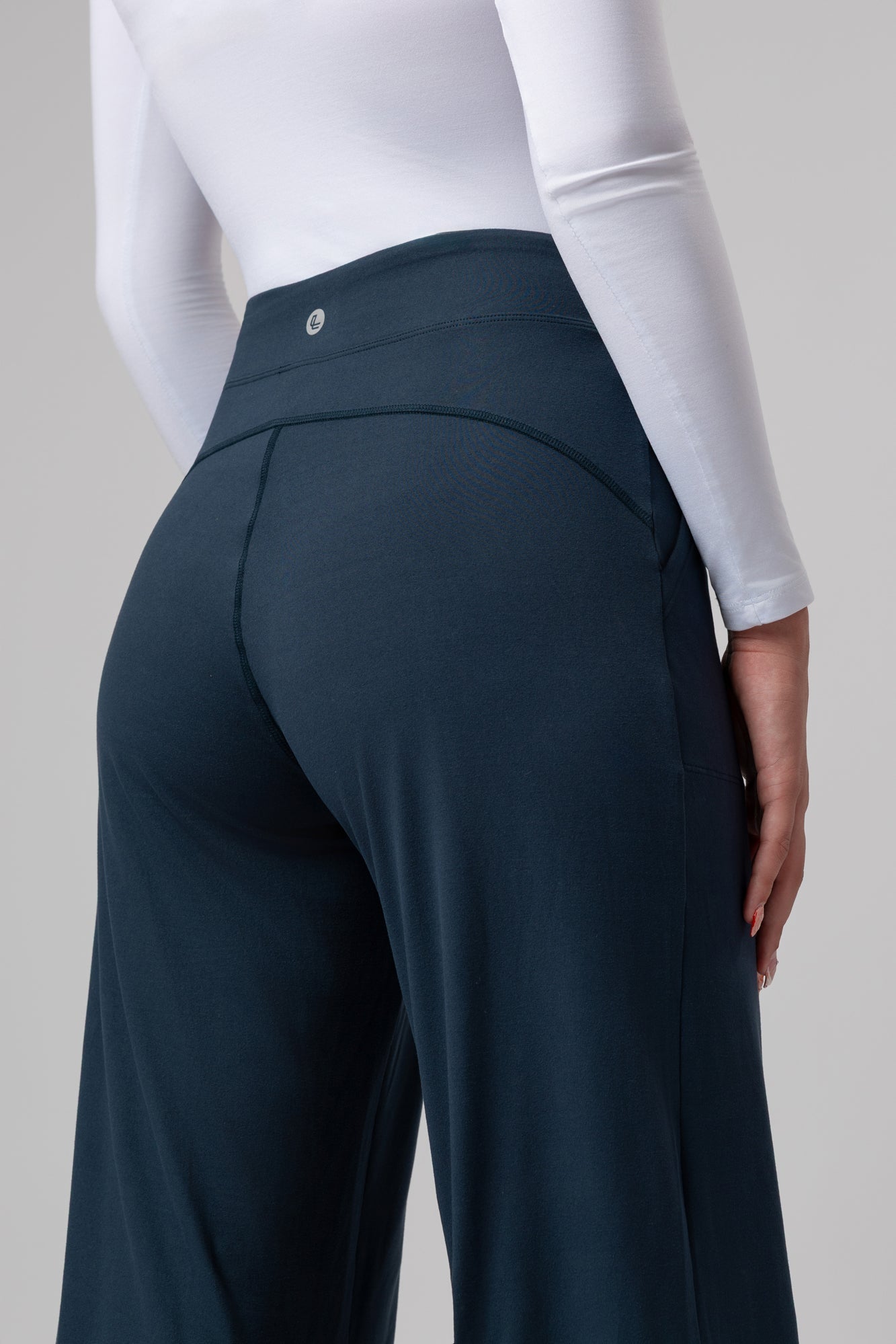 Spodnie dresowe Supercomfort Relaxed Kary - Kup online w Zorah