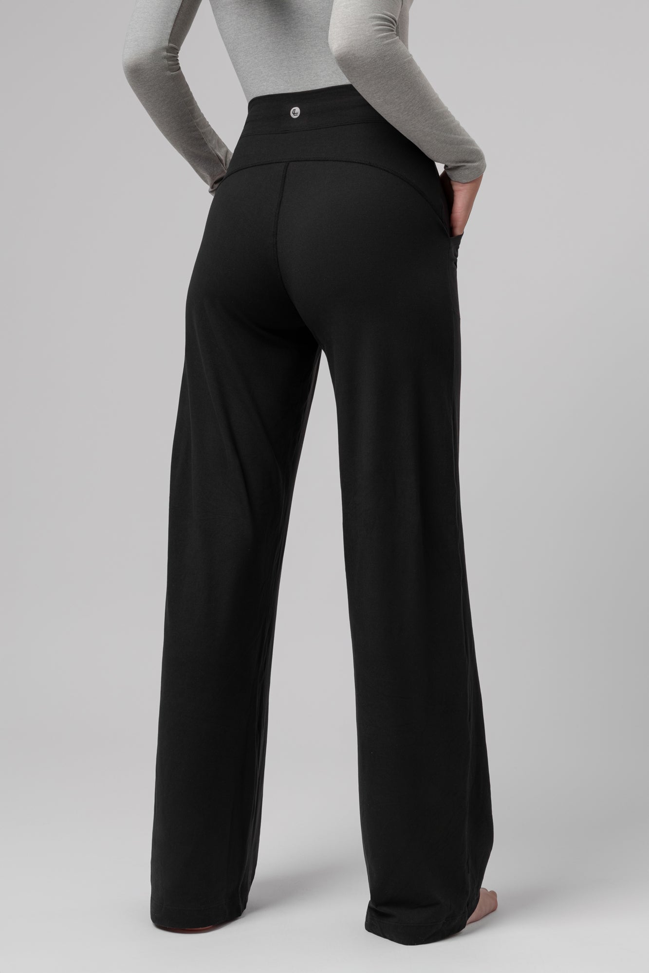 Spodnie dresowe Supercomfort Relaxed Ylenia - Kup online w Zorah