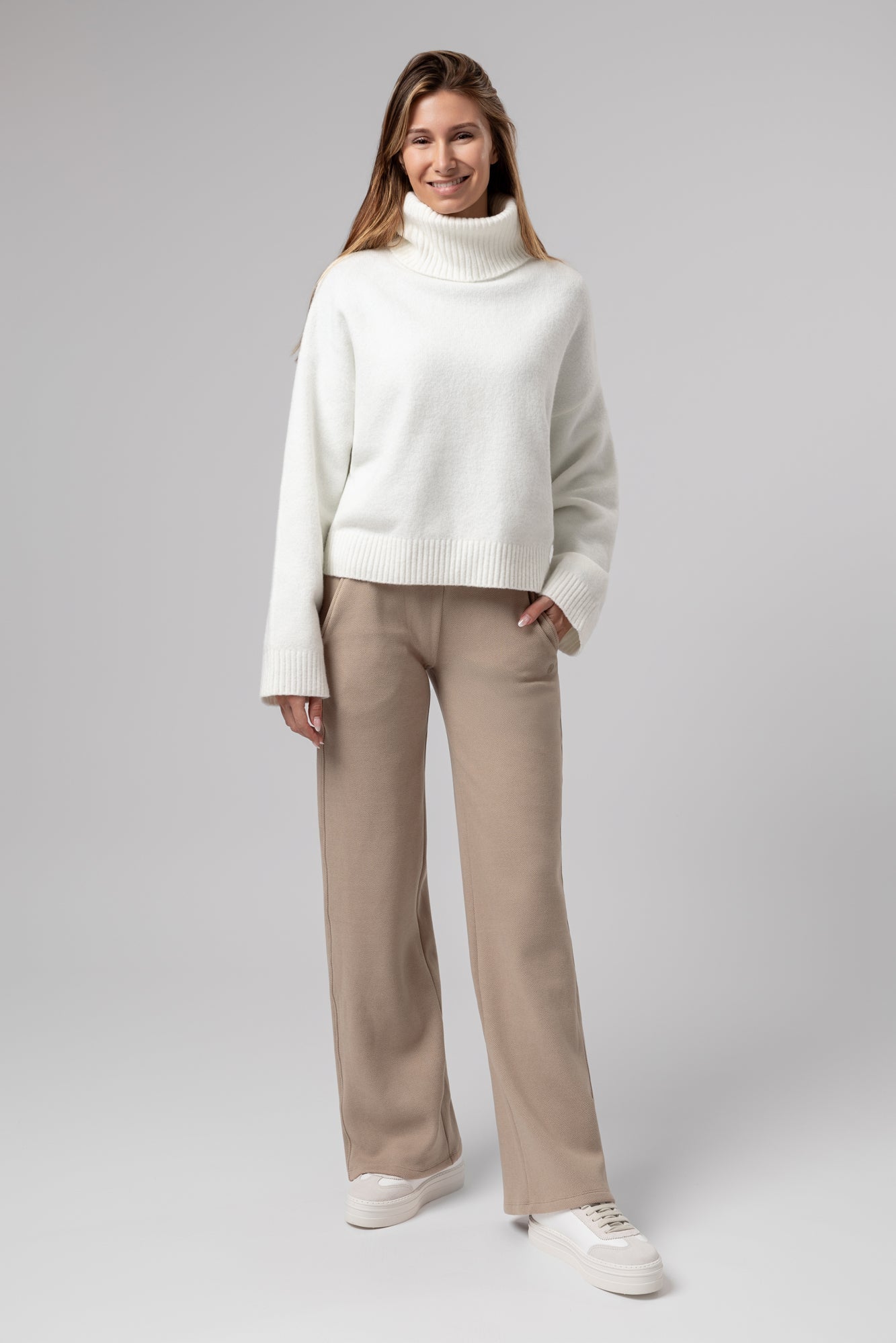 Spodnie dresowe Supercomfort Saweetie - Kup online w Zorah