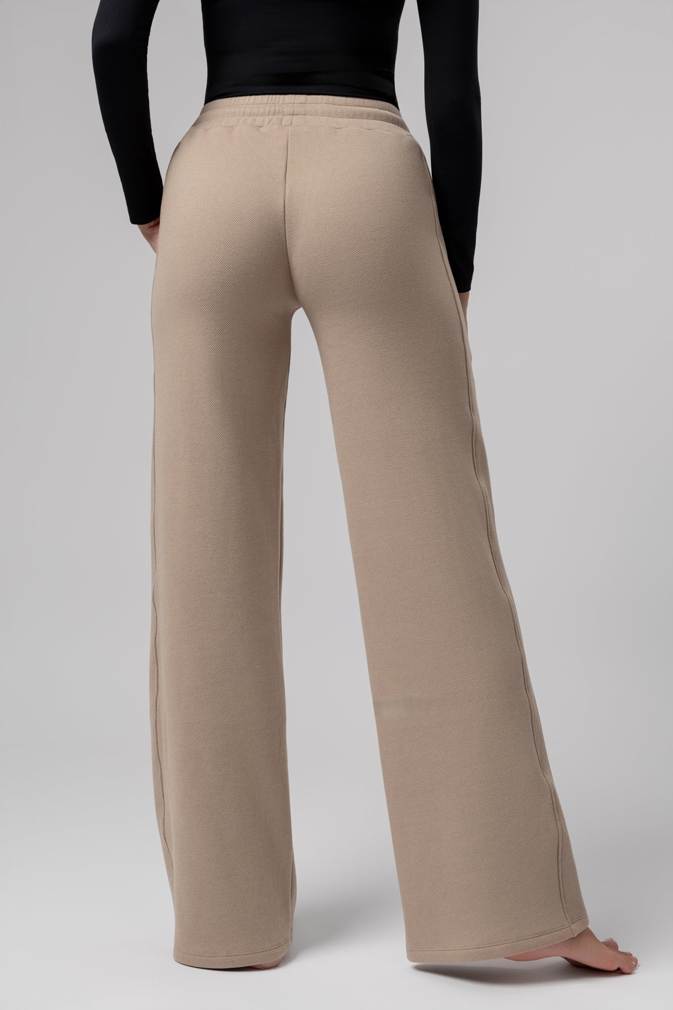 Spodnie dresowe Supercomfort Saweetie - Kup online w Zorah