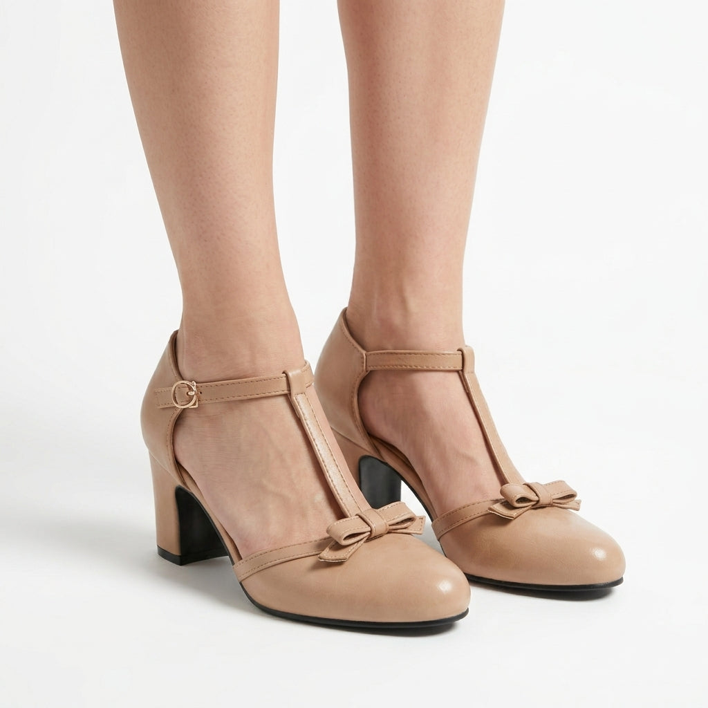 Women’s Classic Low-Key Walking Heels With Refined Silhouette