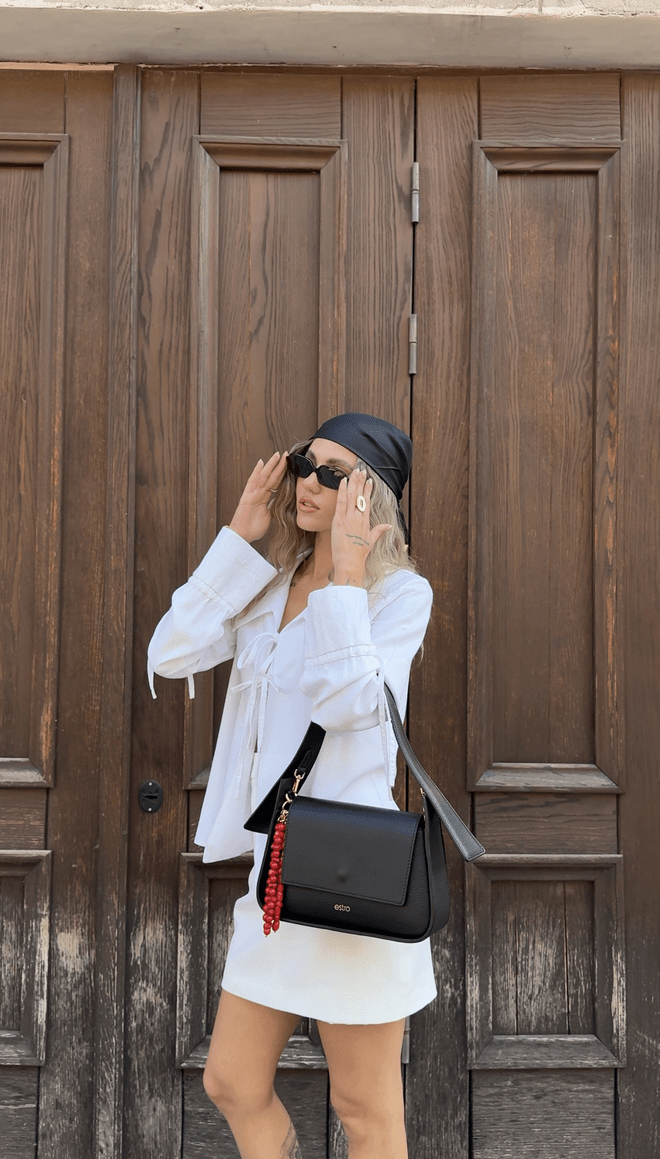 Czarna torebka damska na ramię z włoskiej skóry naturalnej Premium Estro ER00116348 - Kup online w Zorah