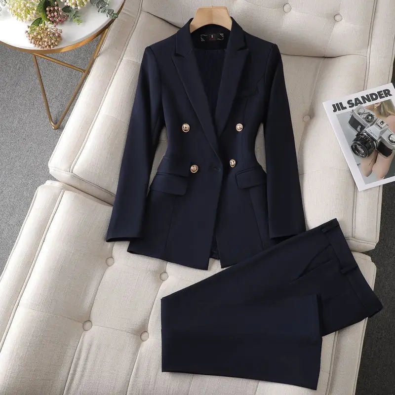 Kailani | Elegancki garnitur - Kup online w Loafis