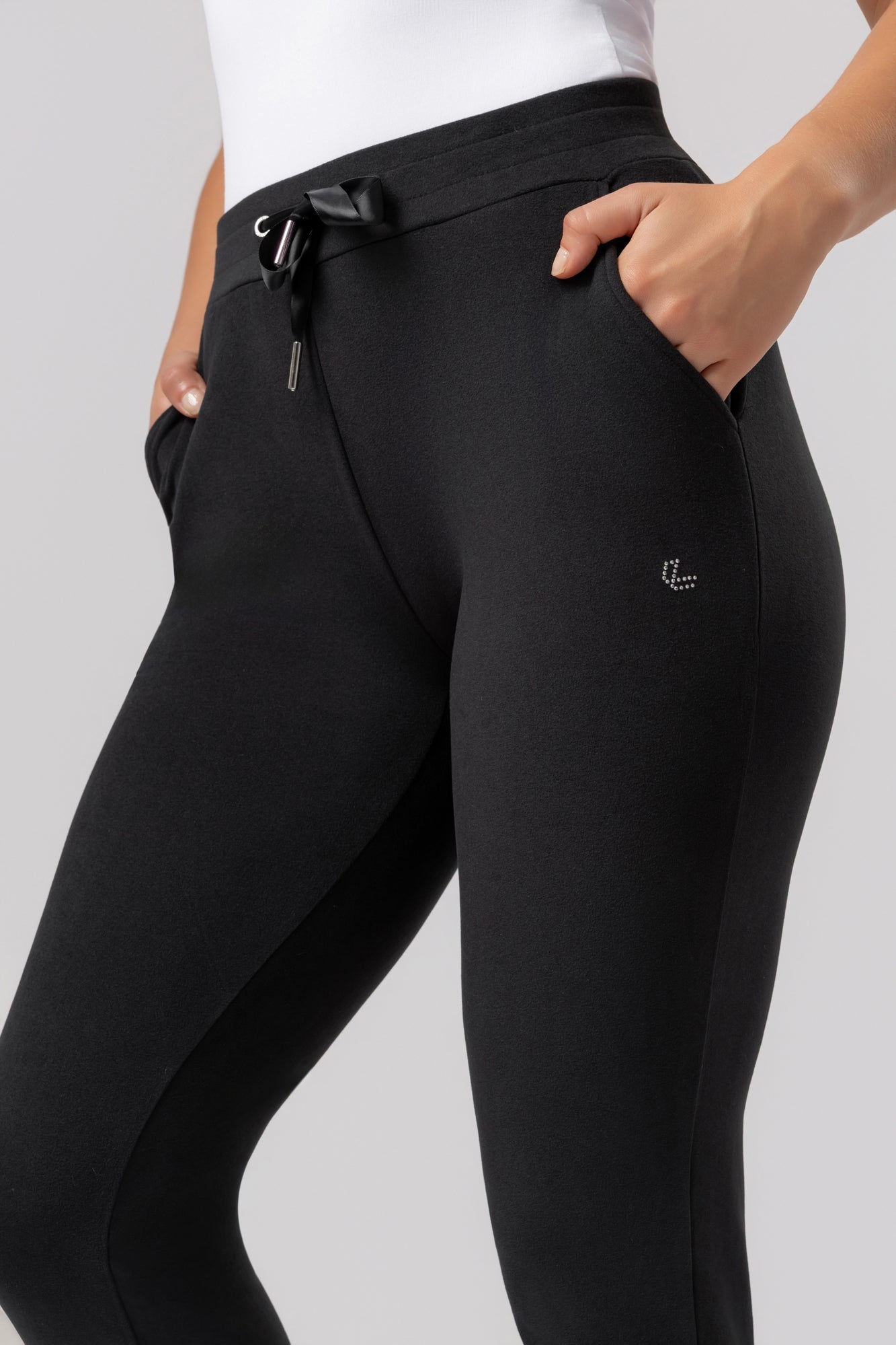 Spodnie dresowe Supercomfort Latifah - Kup online w Zorah