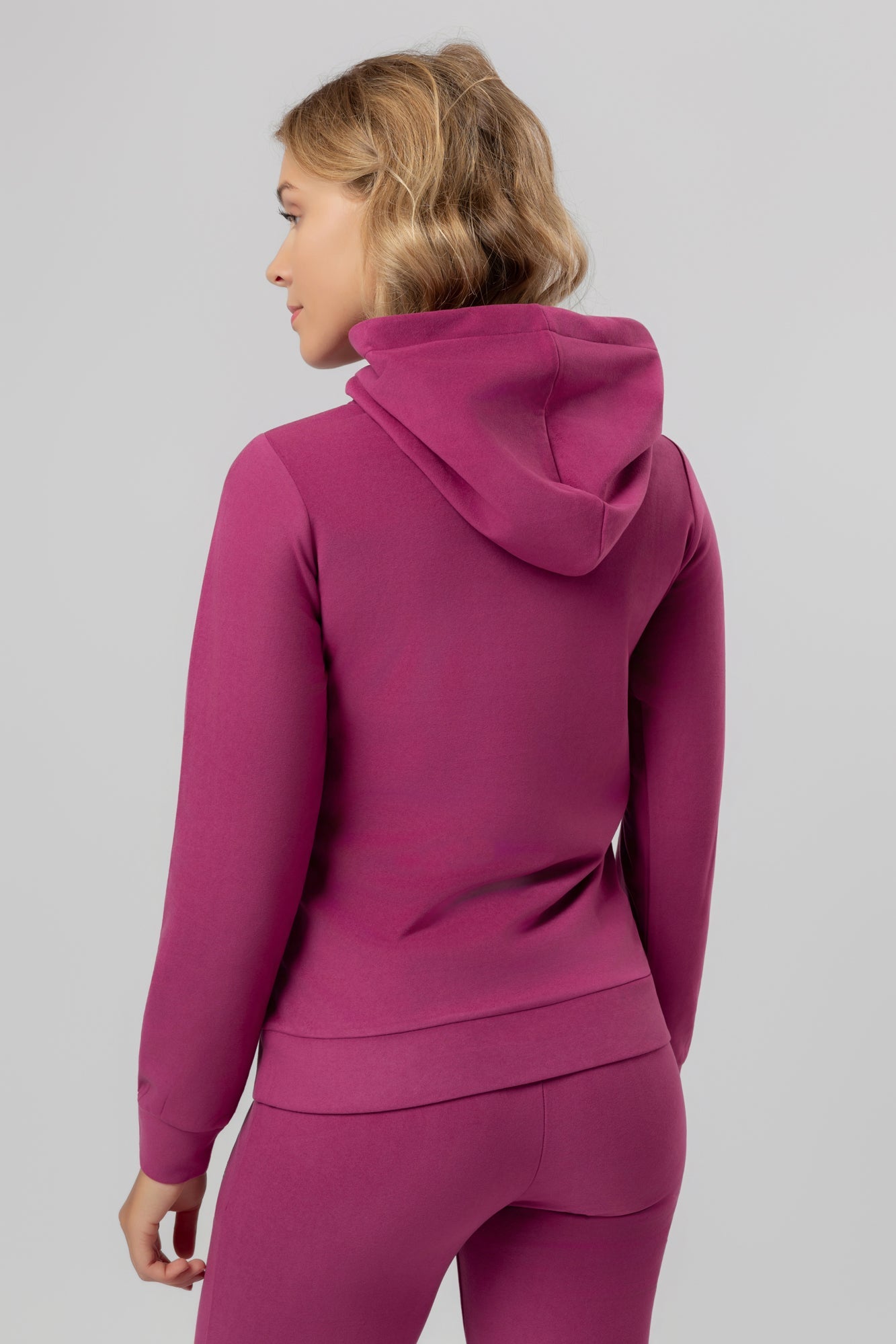 Sweter Supercomfort Dessa - Kup online w Zorah