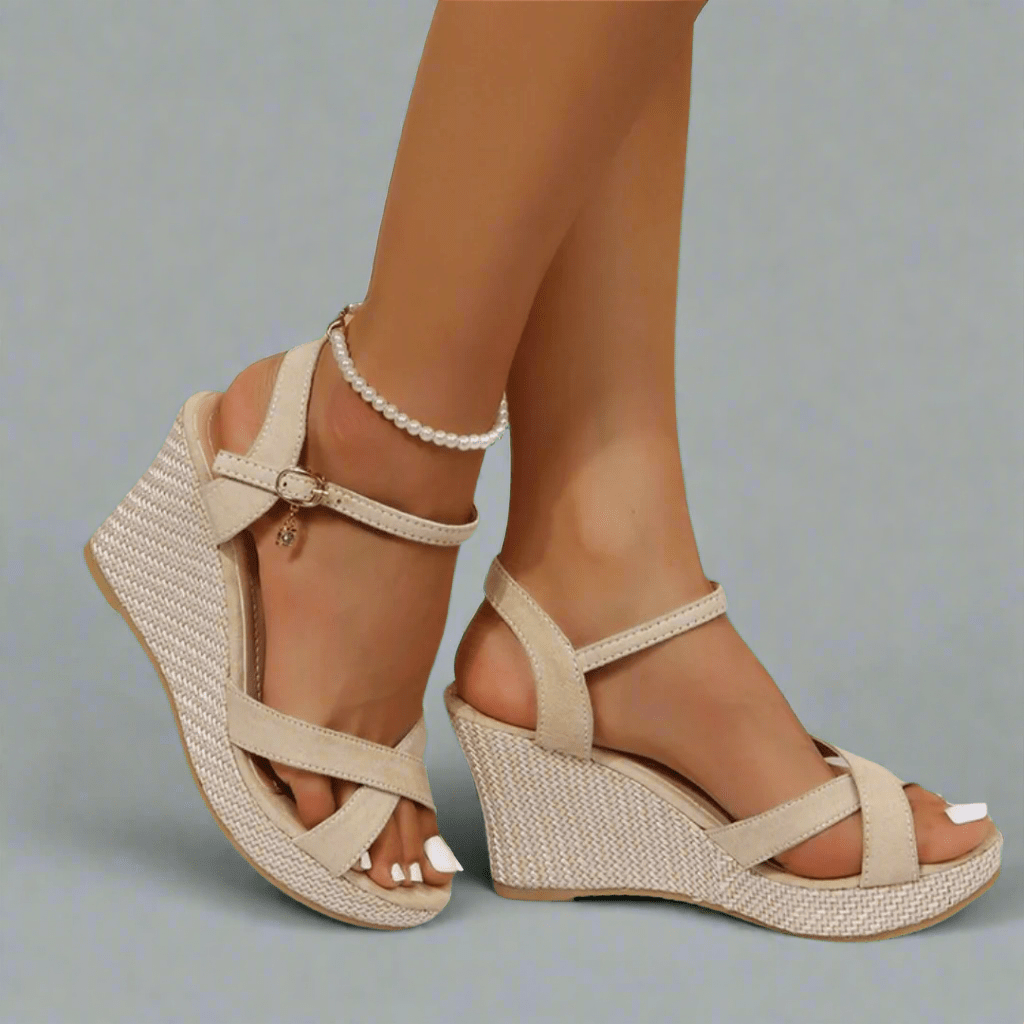 Xeltrud | Wygodne sandały na koturnie - Kup online w Loafis